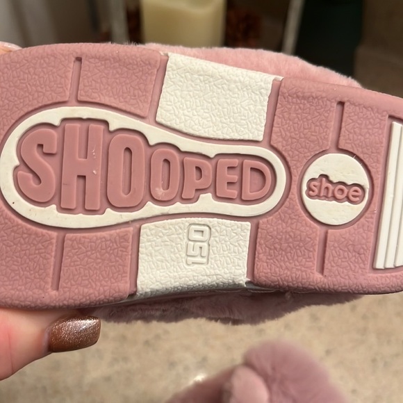 Shooped Shoe brand size 150 (7.5) lavender slip on slippers with bunny ears - Picture 4 of 5